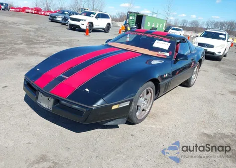 1985 Chevrolet Corvette из США, поврежденный, VIN 1G1YY0787F5109499